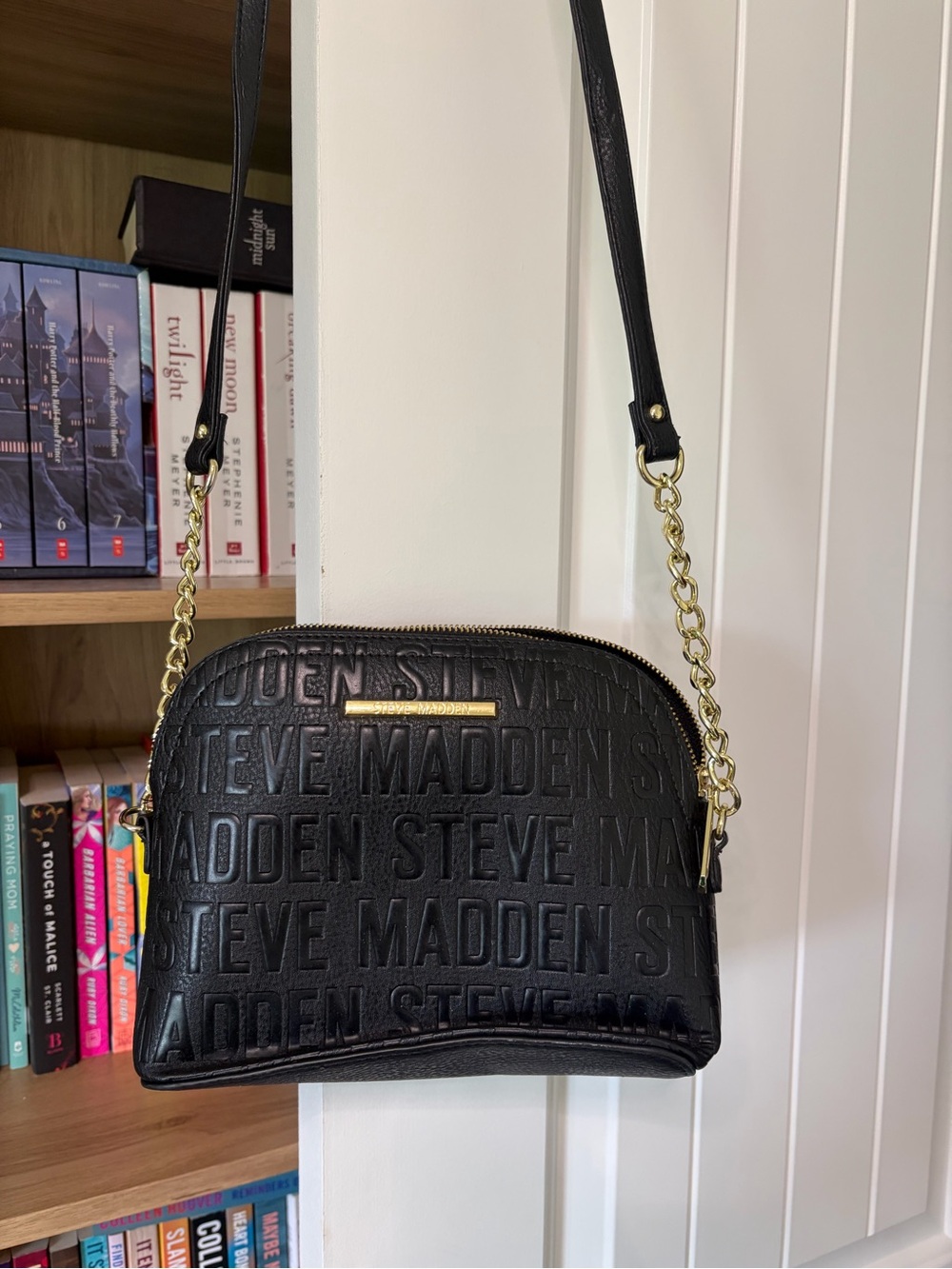 Steve Madden Black Embossed Dome Crossbody with Gold Chain